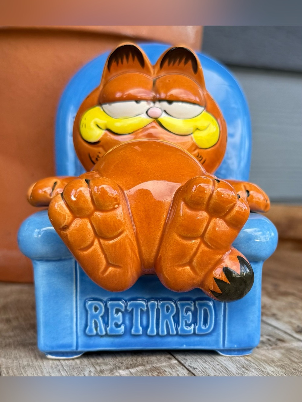 Vintage Garfield Ceramic Coin Bank Enesco Comic 5.5" Tall 1978-1981